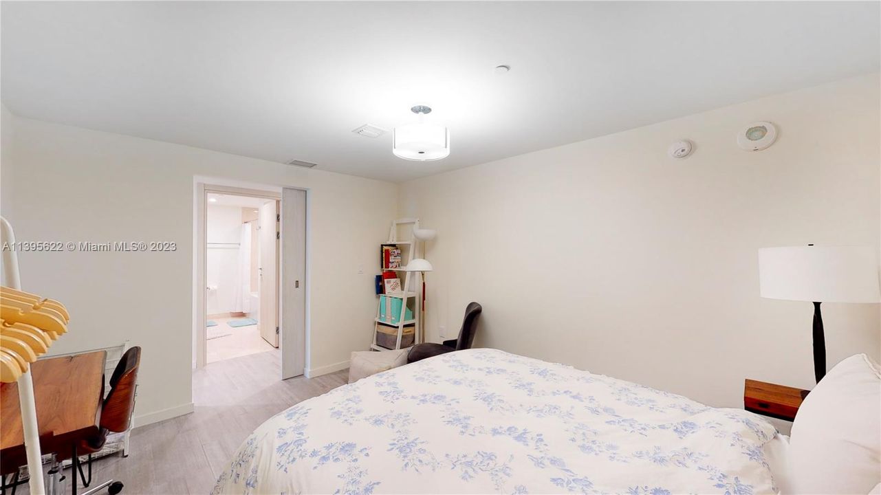 Recently Rented: $6,000 (1 beds, 2 baths, 1022 Square Feet)