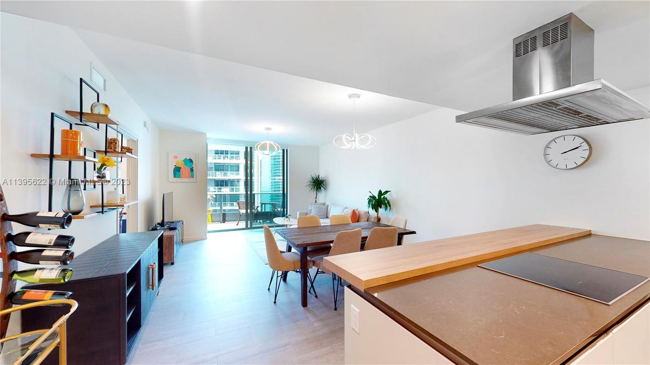 Recently Rented: $6,000 (1 beds, 2 baths, 1022 Square Feet)