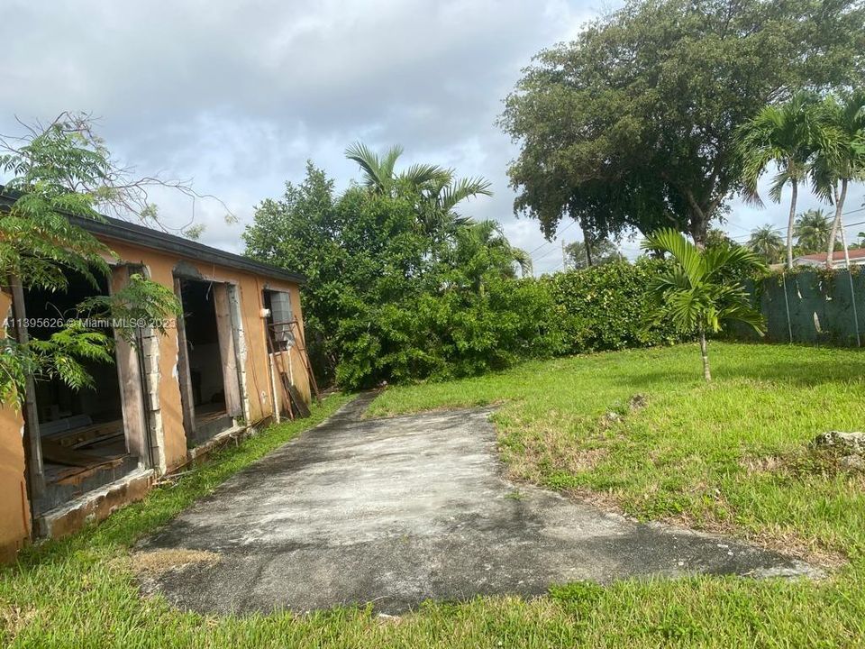 Recently Sold: $599,000 (4 beds, 2 baths, 1879 Square Feet)