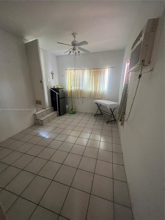 Recently Sold: $750,000 (3 beds, 3 baths, 1475 Square Feet)