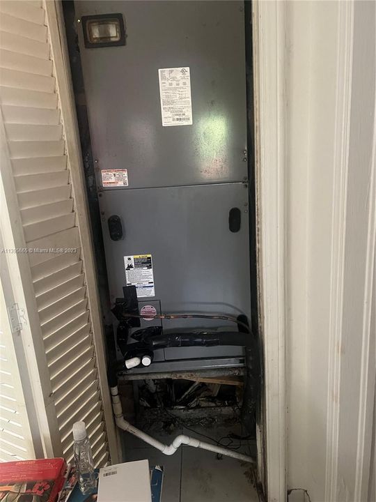 Recently Sold: $750,000 (3 beds, 3 baths, 1475 Square Feet)