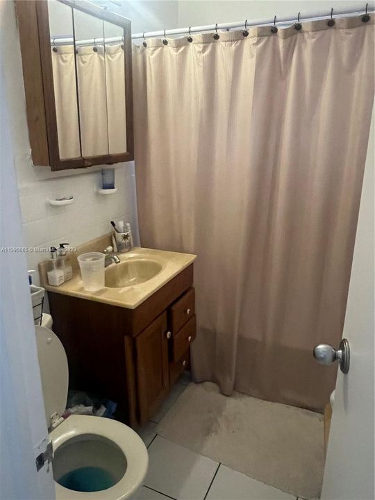 Recently Sold: $750,000 (3 beds, 3 baths, 1475 Square Feet)