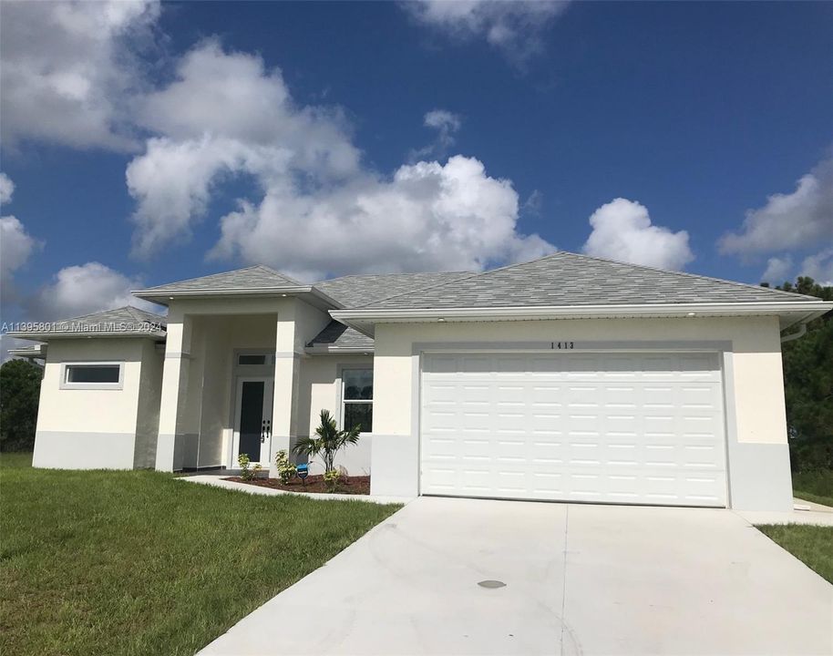 Recently Sold: $394,900 (4 beds, 2 baths, 1806 Square Feet)