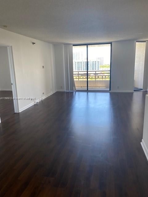 Recently Rented: $2,450 (1 beds, 2 baths, 1104 Square Feet)