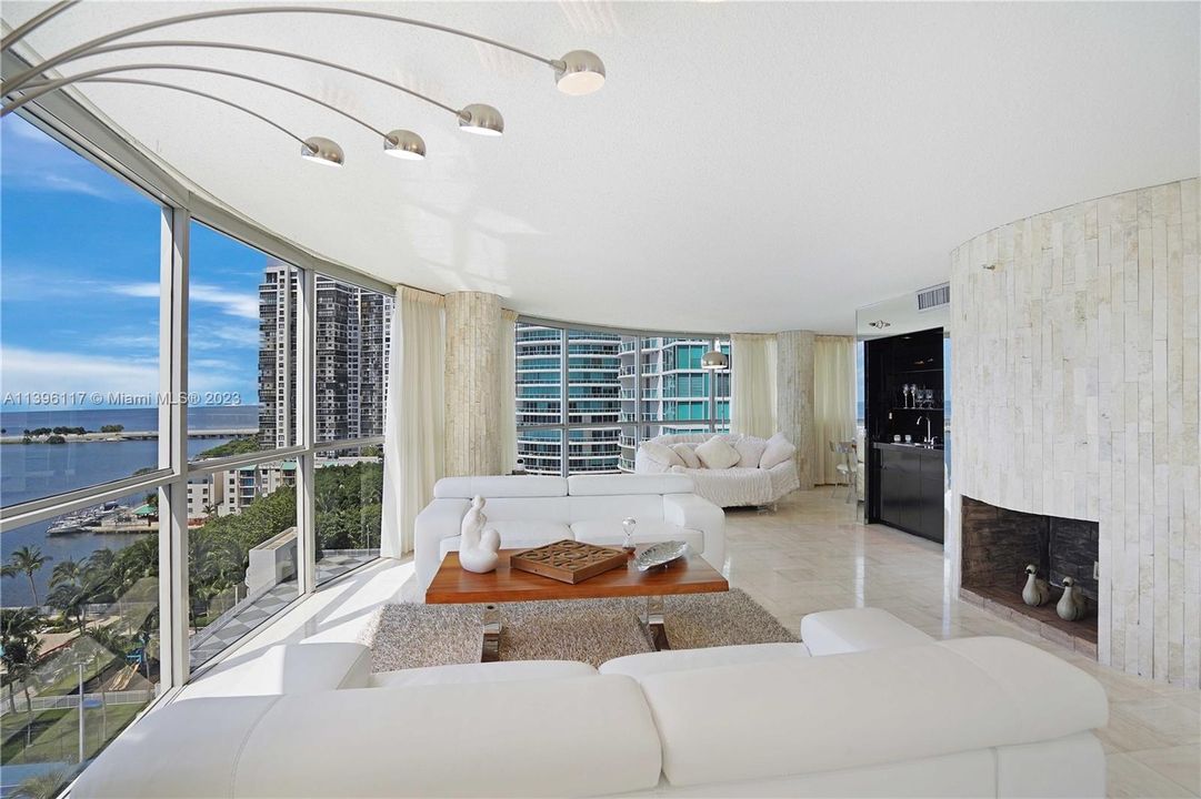 Recently Sold: $1,400,000 (3 beds, 3 baths, 2149 Square Feet)