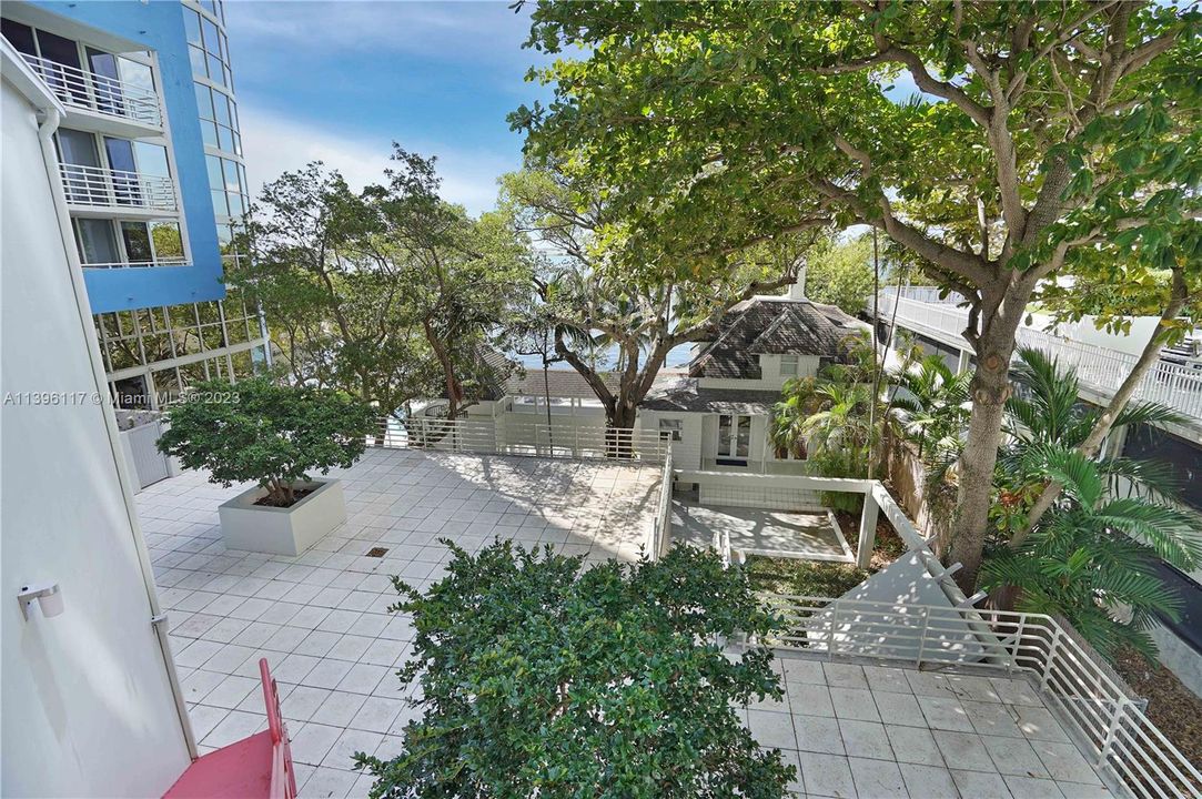 Tiffany's House structure