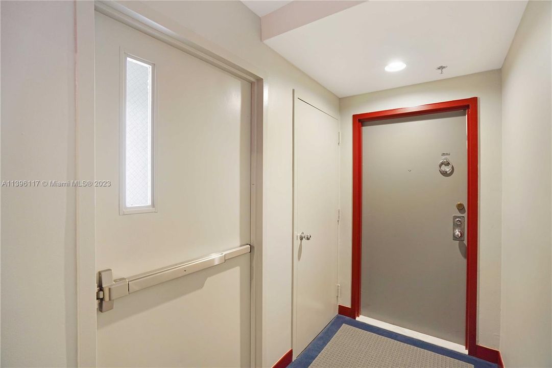 Recently Sold: $1,400,000 (3 beds, 3 baths, 2149 Square Feet)