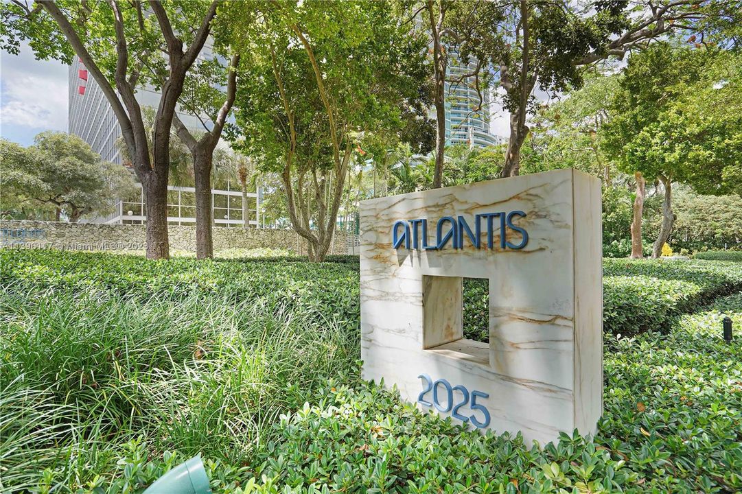 Recently Sold: $1,400,000 (3 beds, 3 baths, 2149 Square Feet)