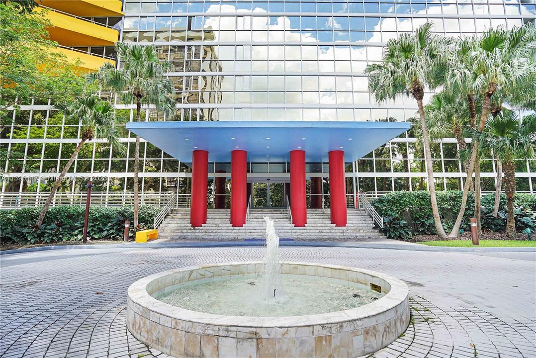 Recently Sold: $1,400,000 (3 beds, 3 baths, 2149 Square Feet)