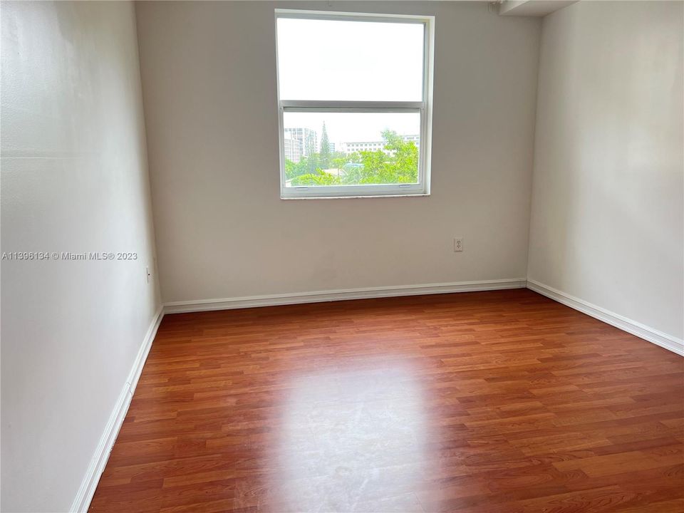 Recently Rented: $3,000 (2 beds, 2 baths, 1024 Square Feet)