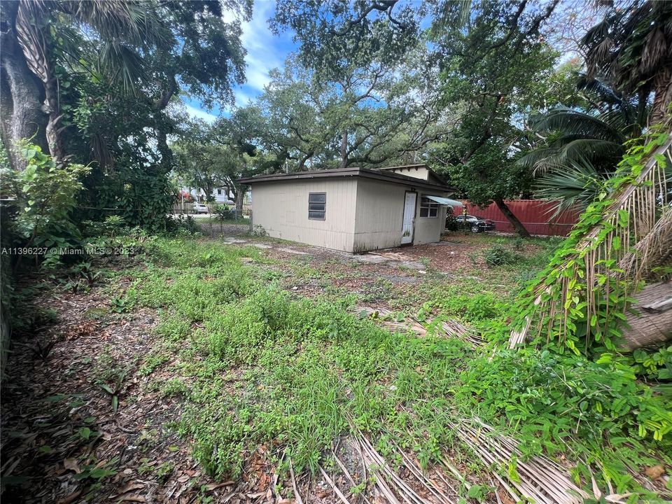 Recently Sold: $350,000 (0.18 acres)