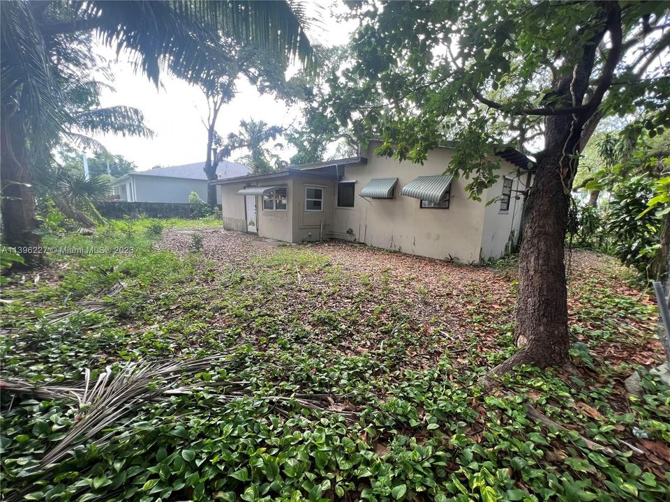 Recently Sold: $350,000 (0.18 acres)