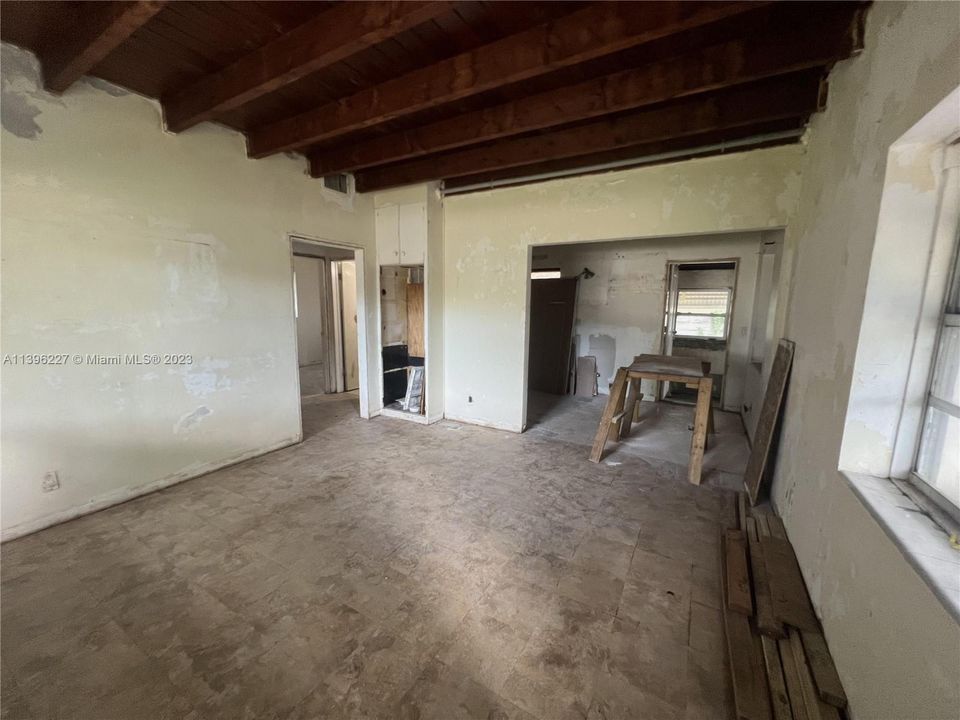 Recently Sold: $350,000 (0.18 acres)