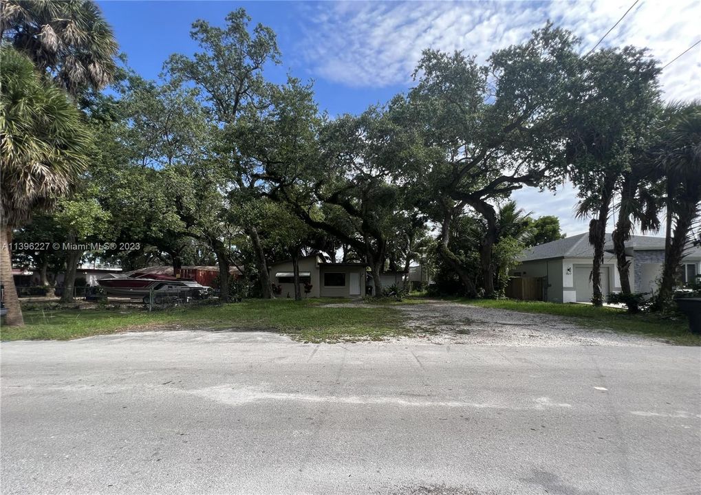 Recently Sold: $350,000 (0.18 acres)