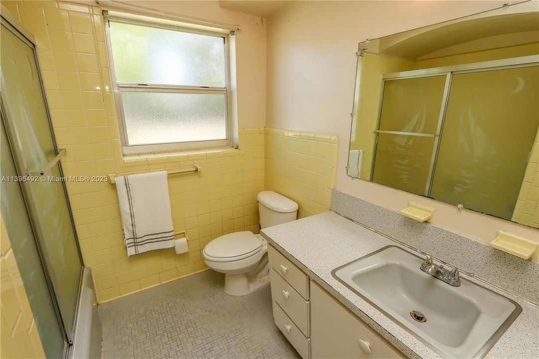 Recently Rented: $2,000 (1 beds, 1 baths, 16526 Square Feet)