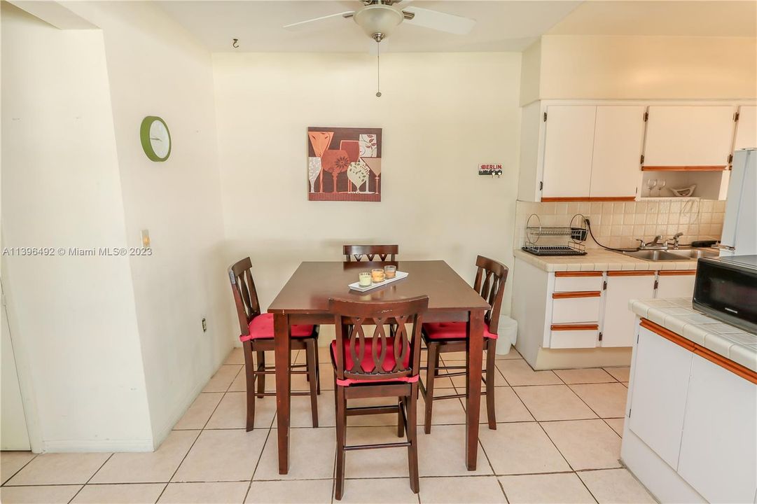 Recently Rented: $2,000 (1 beds, 1 baths, 16526 Square Feet)