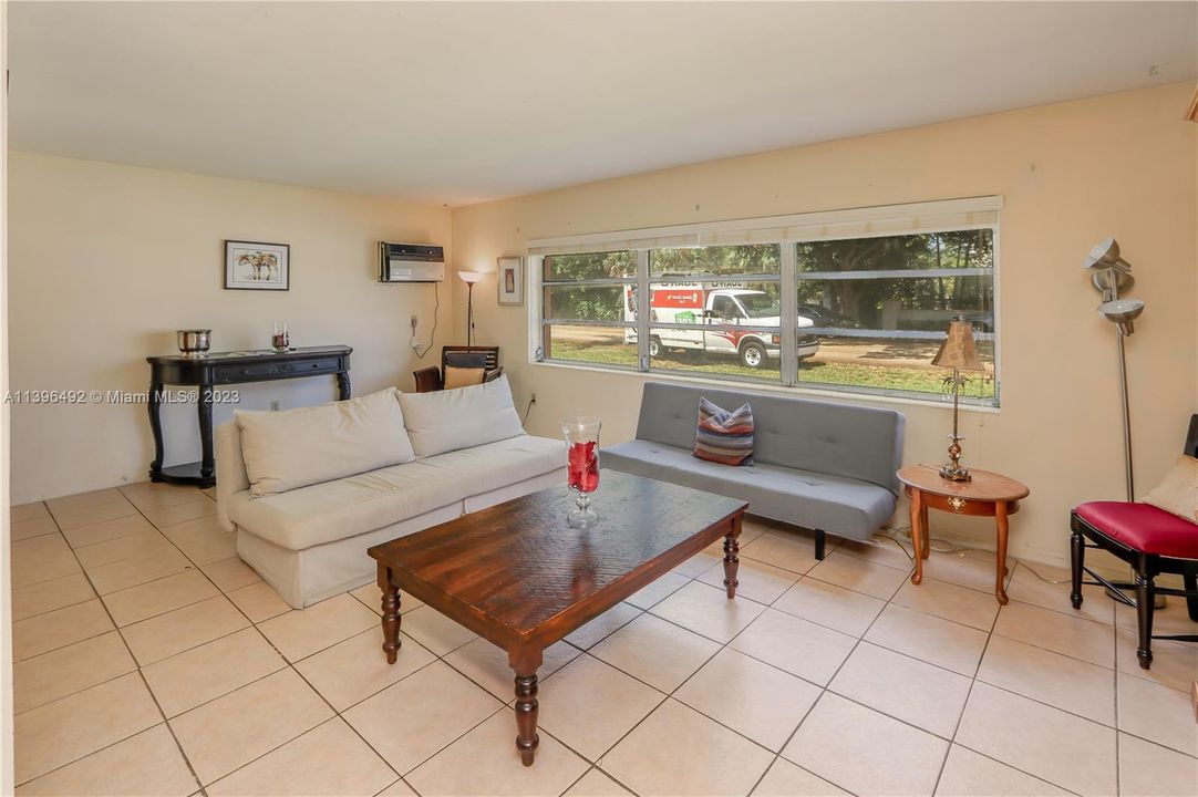 Recently Rented: $2,000 (1 beds, 1 baths, 16526 Square Feet)