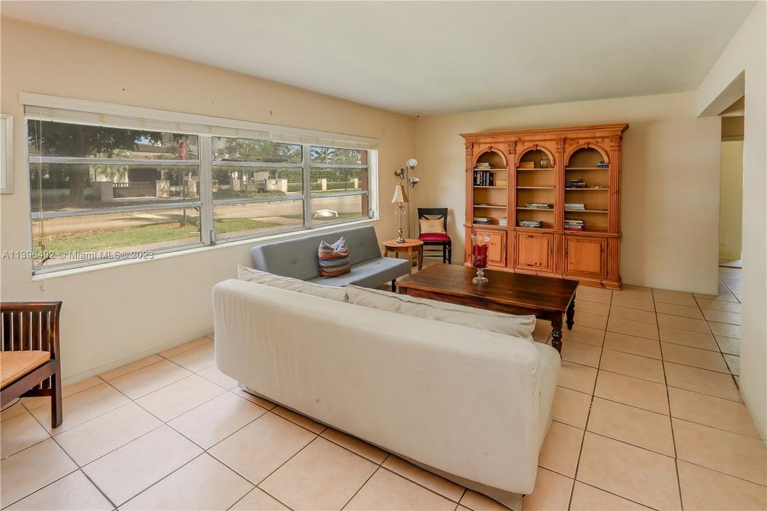 Recently Rented: $2,000 (1 beds, 1 baths, 16526 Square Feet)