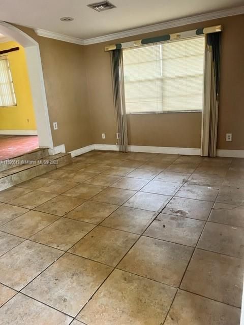 Recently Sold: $229,000 (3 beds, 2 baths, 1460 Square Feet)