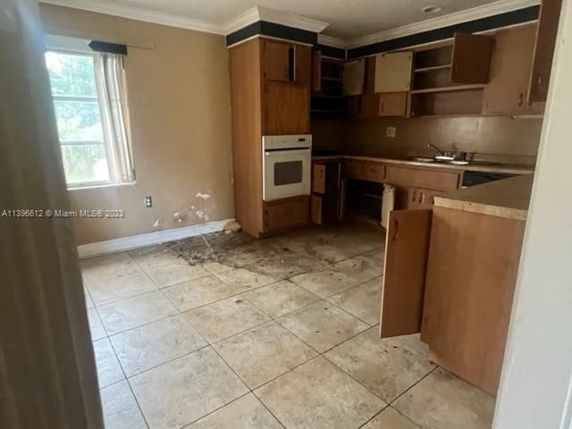 Recently Sold: $229,000 (3 beds, 2 baths, 1460 Square Feet)