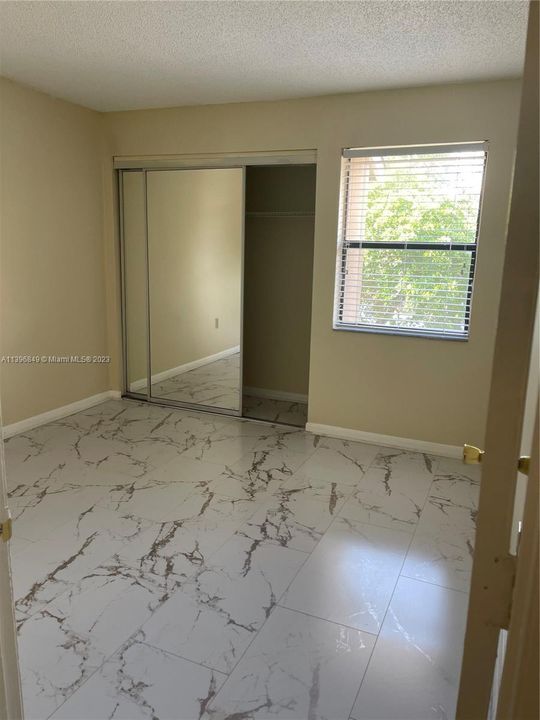 Recently Rented: $2,200 (2 beds, 2 baths, 1210 Square Feet)