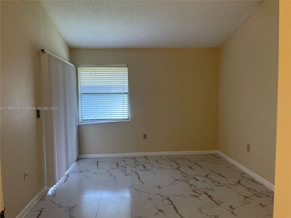 Recently Rented: $2,200 (2 beds, 2 baths, 1210 Square Feet)