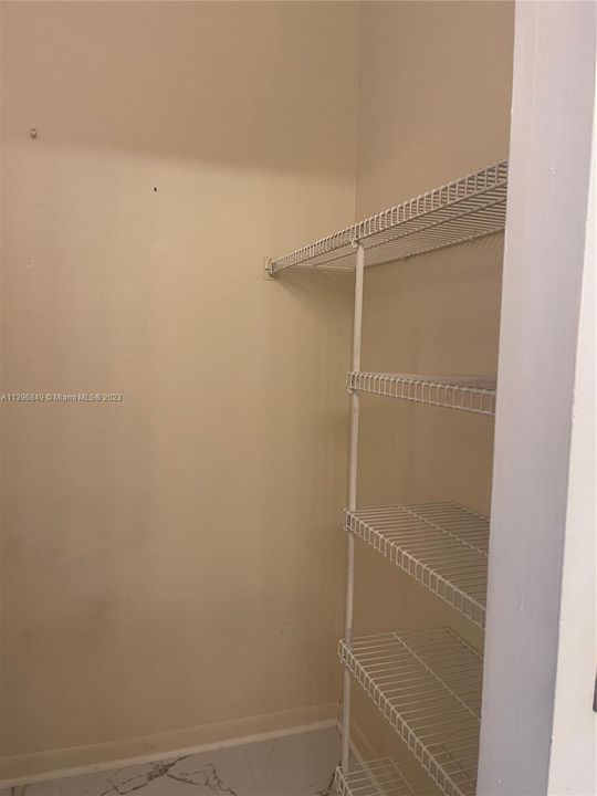 Recently Rented: $2,200 (2 beds, 2 baths, 1210 Square Feet)