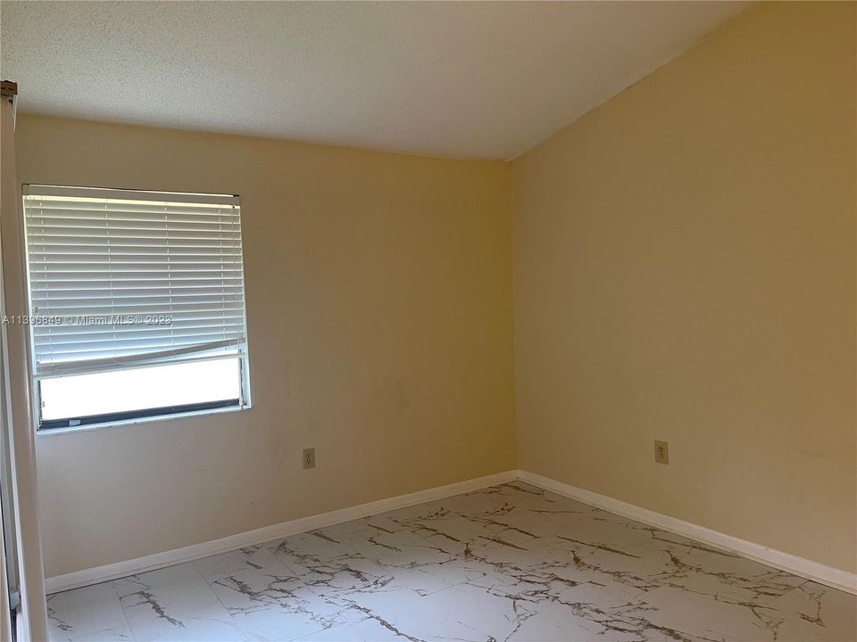 Recently Rented: $2,200 (2 beds, 2 baths, 1210 Square Feet)