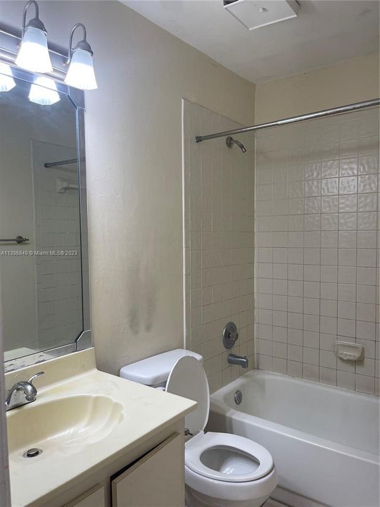 2nd Bathroom