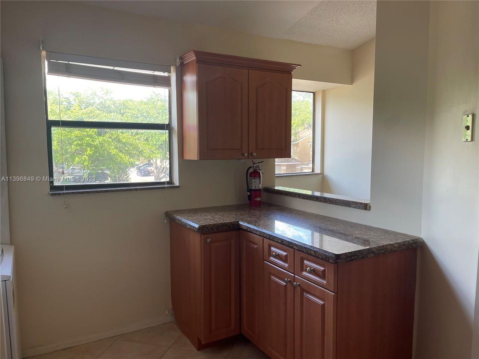 Recently Rented: $2,200 (2 beds, 2 baths, 1210 Square Feet)