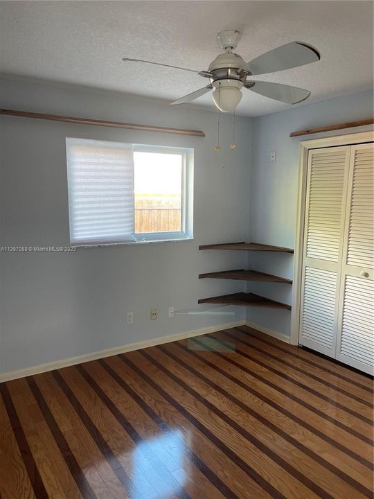 Recently Rented: $3,500 (3 beds, 2 baths, 1568 Square Feet)