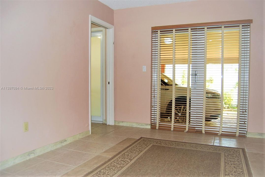 Recently Sold: $675,000 (3 beds, 2 baths, 1602 Square Feet)