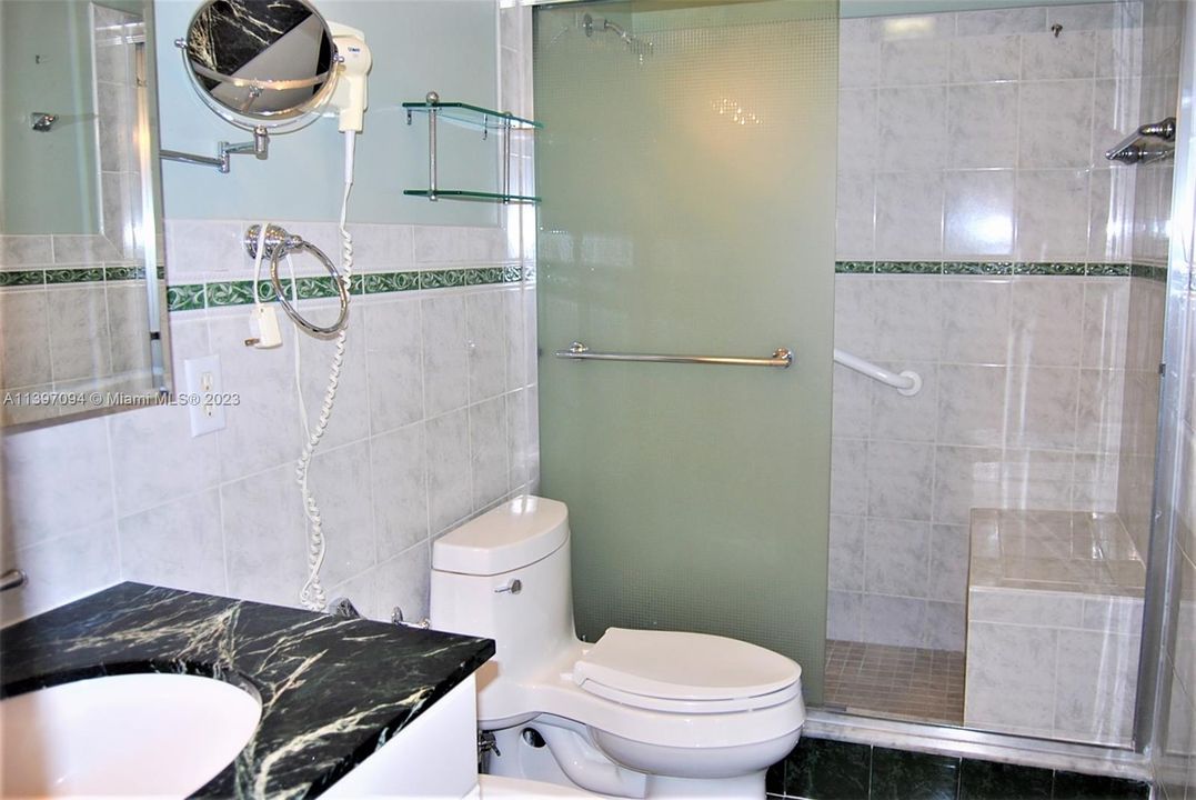 Recently Sold: $675,000 (3 beds, 2 baths, 1602 Square Feet)