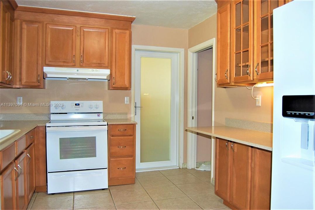 Recently Sold: $675,000 (3 beds, 2 baths, 1602 Square Feet)