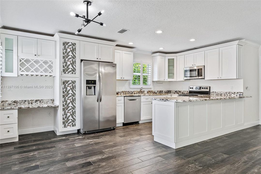 Recently Sold: $469,900 (3 beds, 2 baths, 1152 Square Feet)