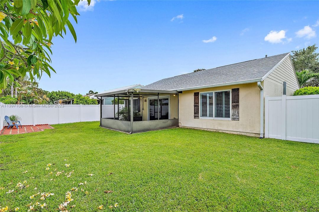 Recently Sold: $469,900 (3 beds, 2 baths, 1152 Square Feet)