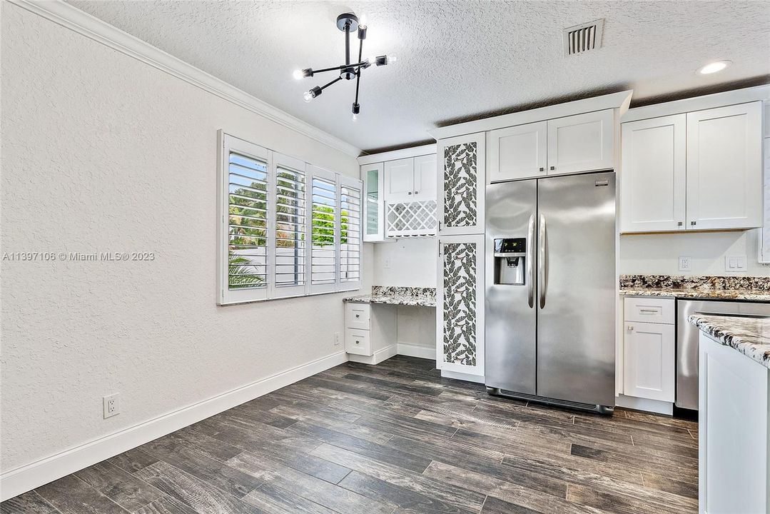 Recently Sold: $469,900 (3 beds, 2 baths, 1152 Square Feet)