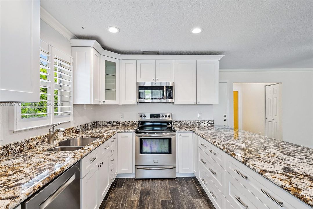 Recently Sold: $469,900 (3 beds, 2 baths, 1152 Square Feet)