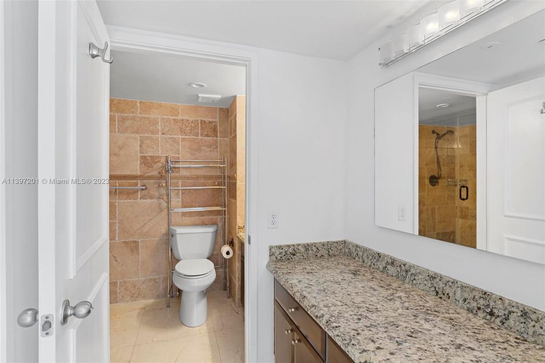 Recently Sold: $799,000 (2 beds, 2 baths, 1640 Square Feet)