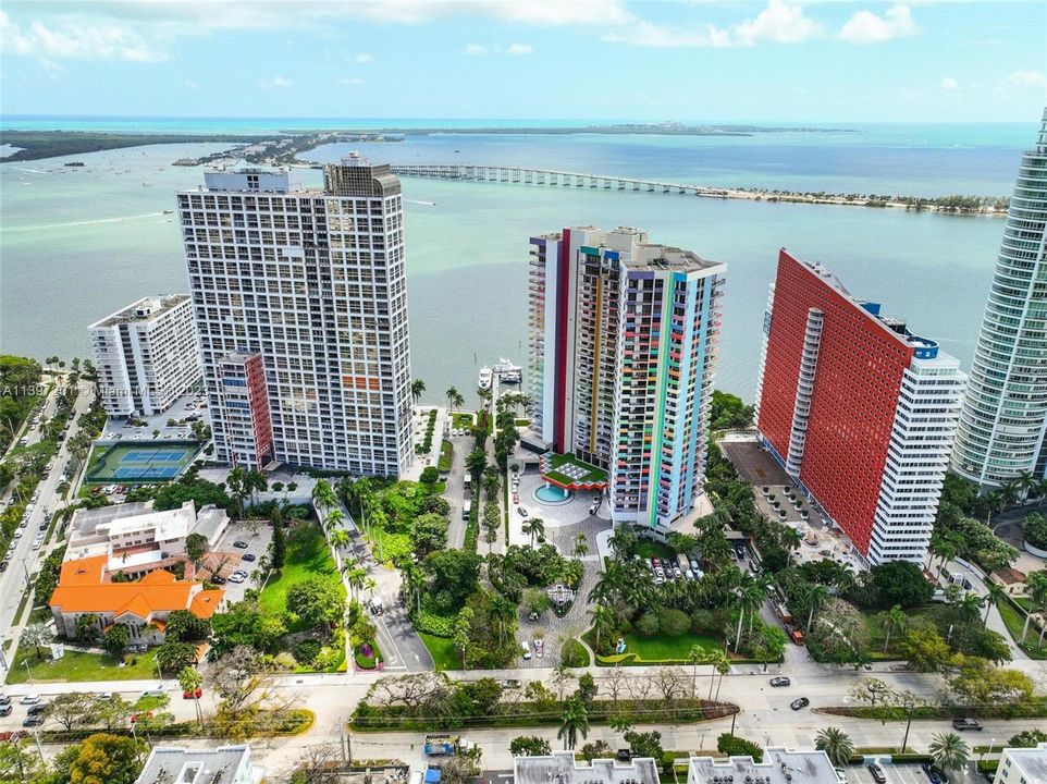 Recently Sold: $799,000 (2 beds, 2 baths, 1640 Square Feet)