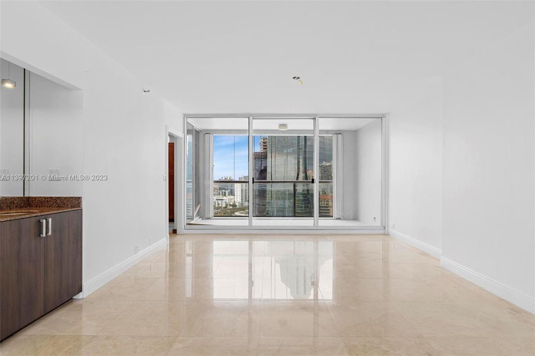 Recently Sold: $799,000 (2 beds, 2 baths, 1640 Square Feet)