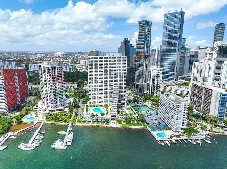 Recently Sold: $799,000 (2 beds, 2 baths, 1640 Square Feet)