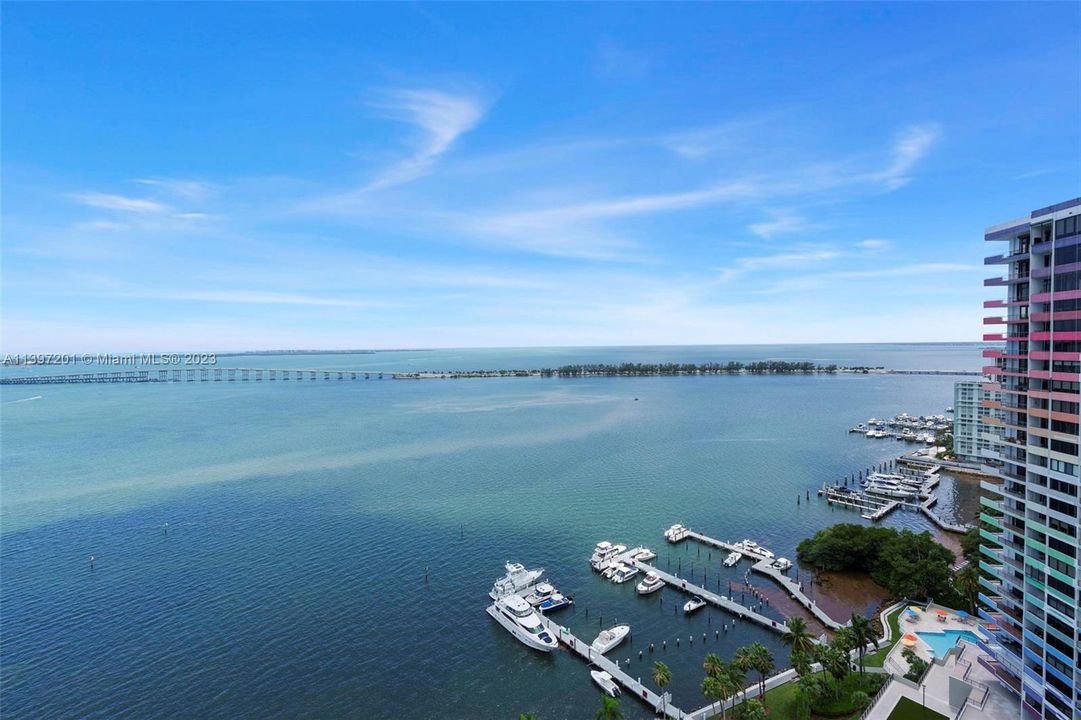 Recently Sold: $799,000 (2 beds, 2 baths, 1640 Square Feet)