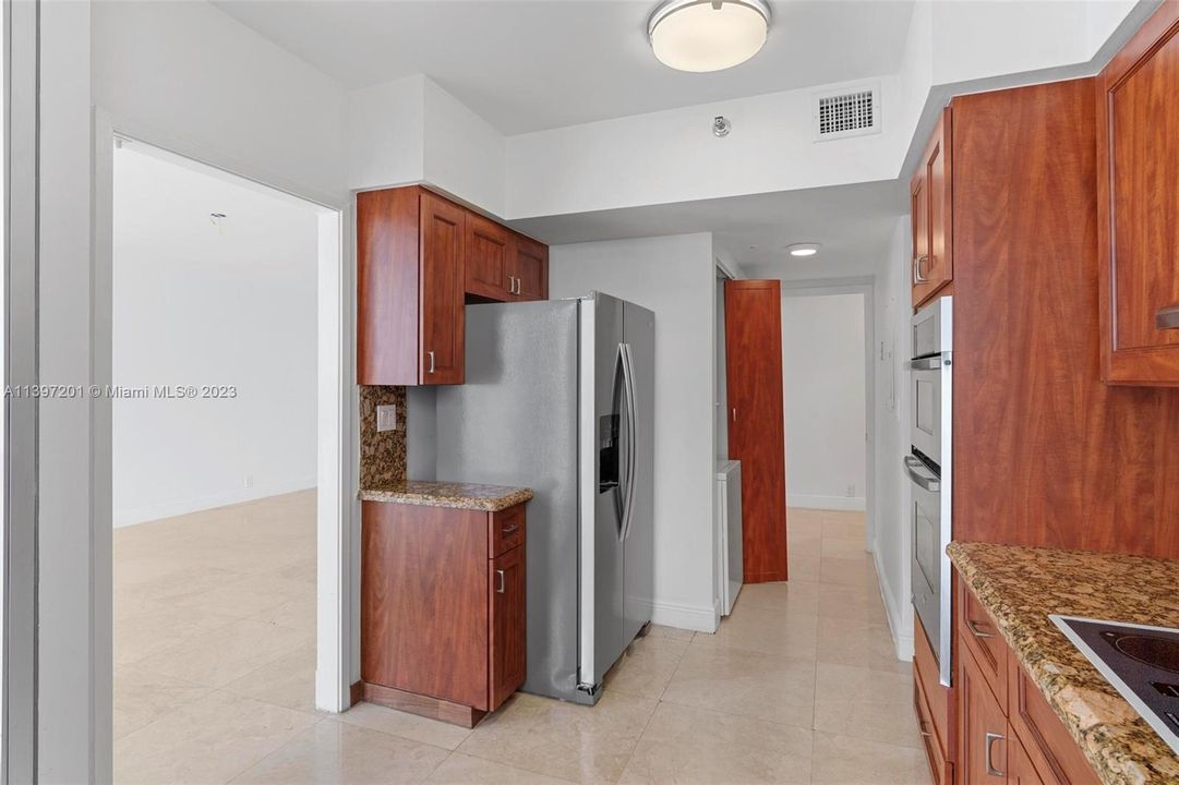 Recently Sold: $799,000 (2 beds, 2 baths, 1640 Square Feet)