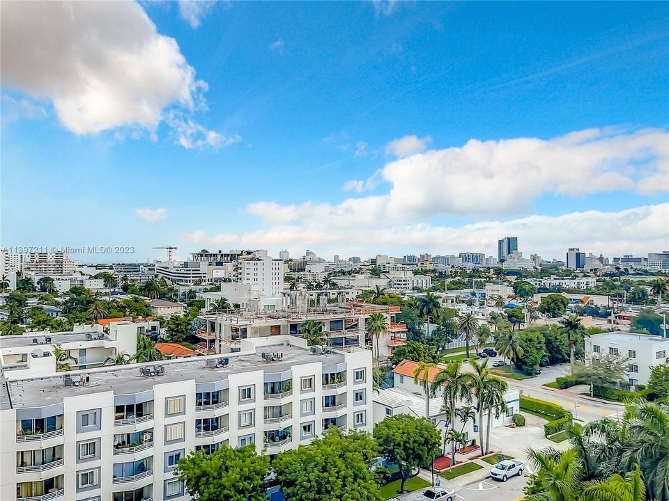 Recently Sold: $679,500 (2 beds, 2 baths, 1127 Square Feet)