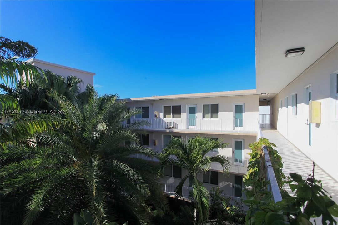 最近租的: $2,300 (1 贝兹, 1 浴室, 685 平方英尺)