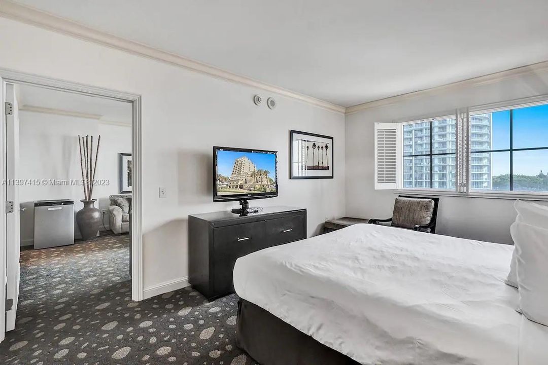 Recently Sold: $550,000 (1 beds, 1 baths, 630 Square Feet)