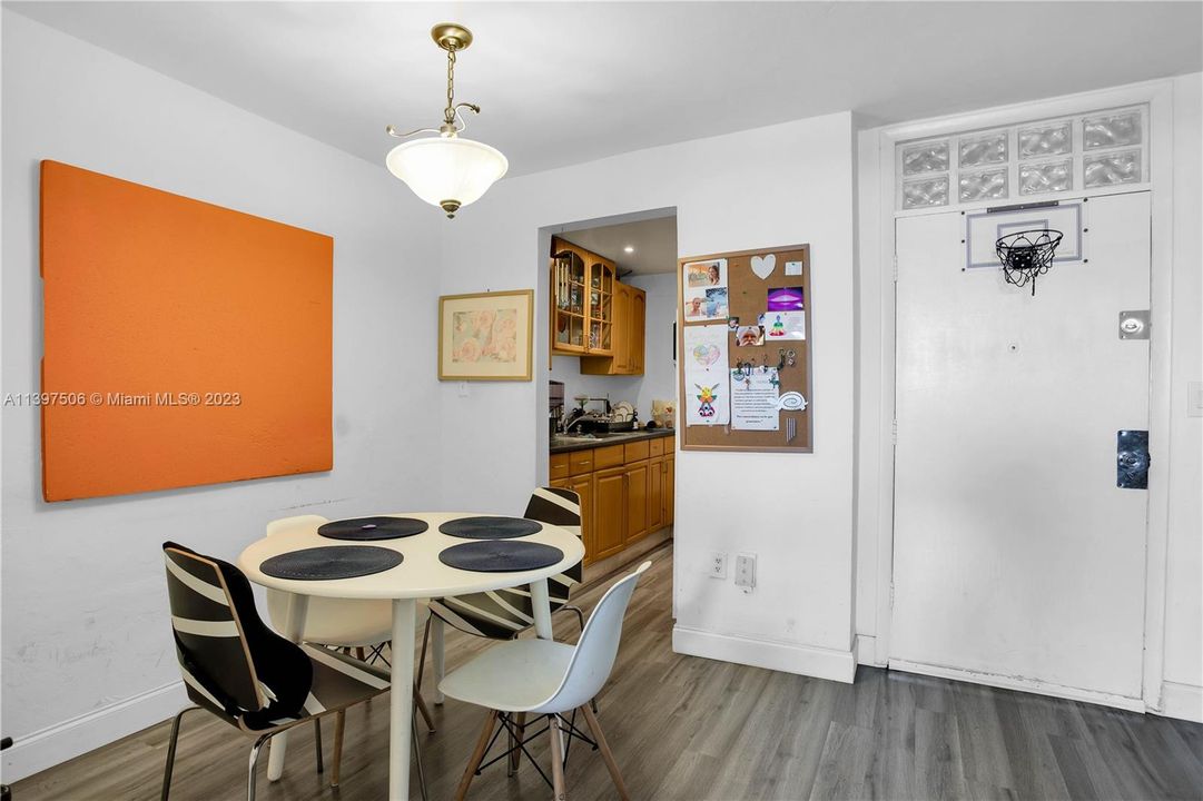 Recently Sold: $249,900 (1 beds, 1 baths, 523 Square Feet)