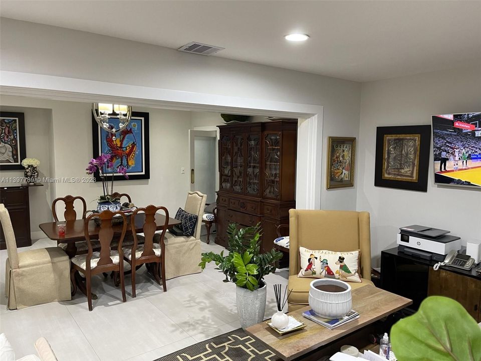 Recently Sold: $1,825,000 (3 beds, 2 baths, 2151 Square Feet)