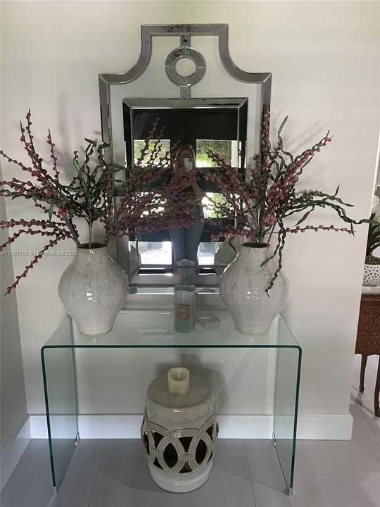 Recently Sold: $1,825,000 (3 beds, 2 baths, 2151 Square Feet)